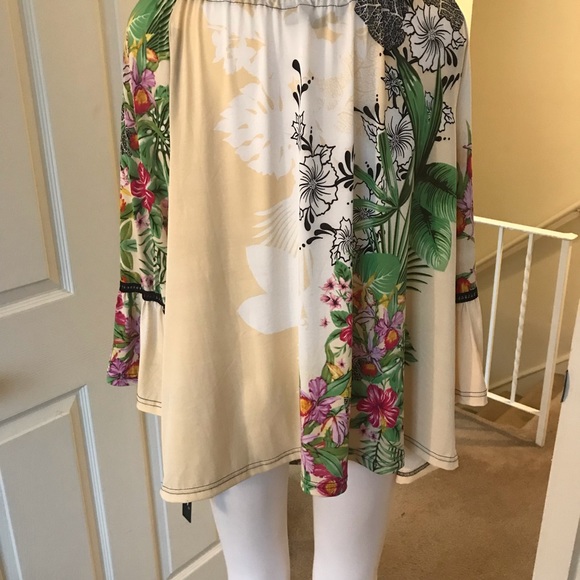 💖Flowy floral top - Picture 3 of 3